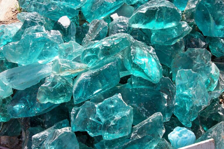Aquamarine Meanings Properties And Uses