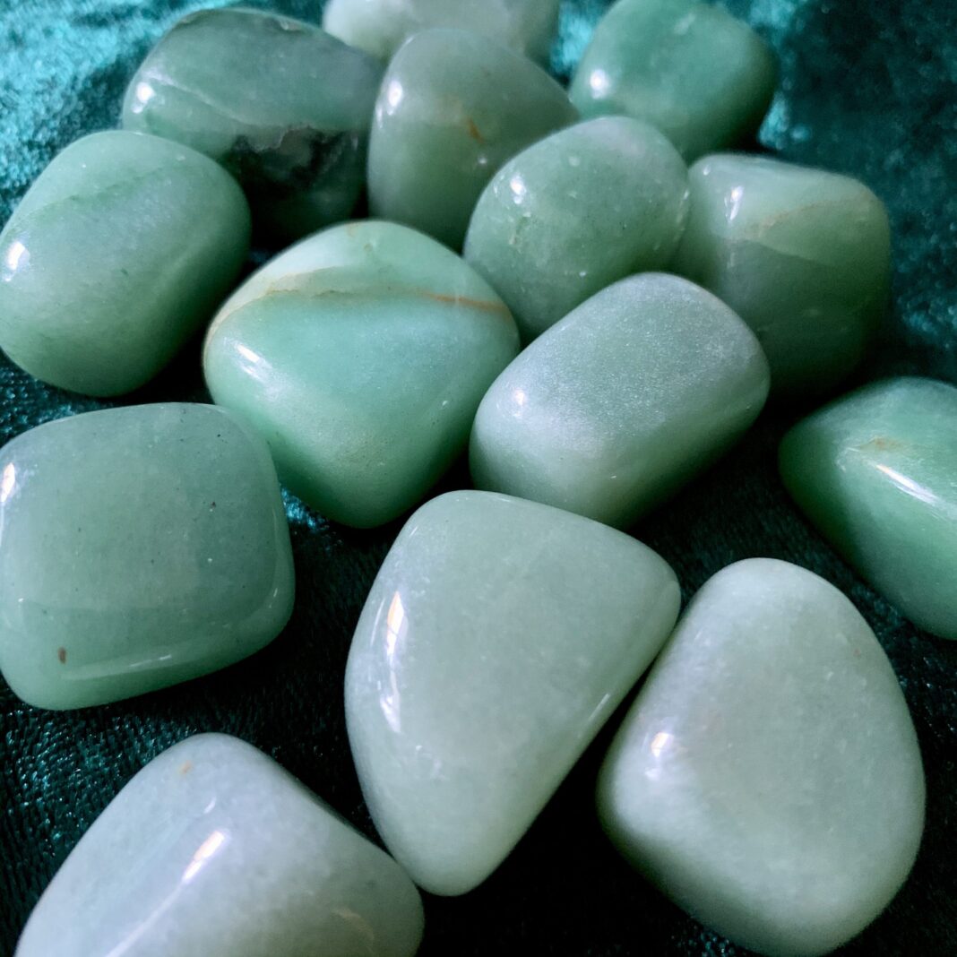 Aventurine Meanings, Properties and Uses - CrystalStones.com