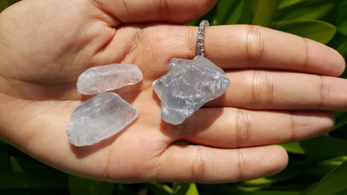 Celestite Meanings, Properties and Uses