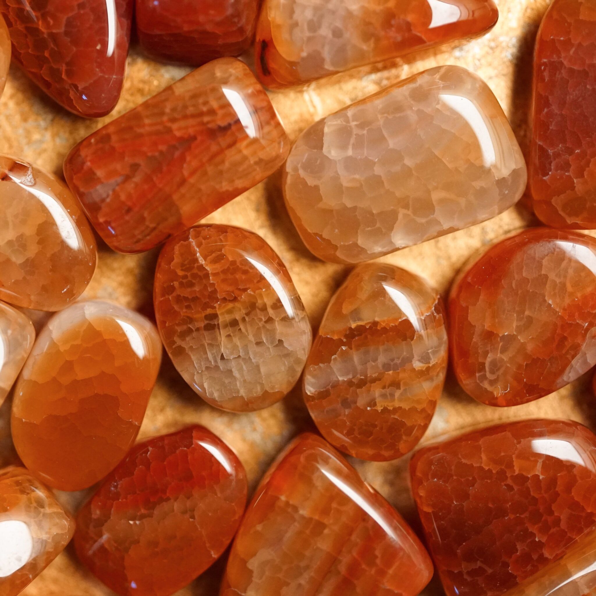Fire Agate Meanings, Properties and Uses