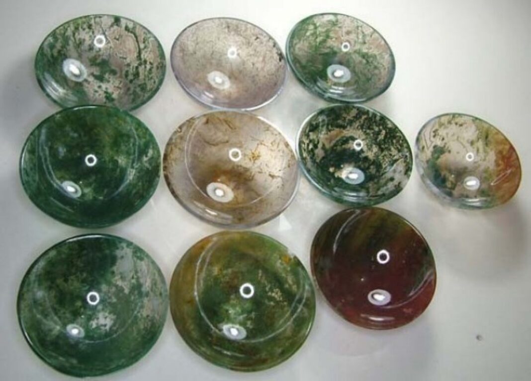 Moss Agate Meanings, Properties and Uses