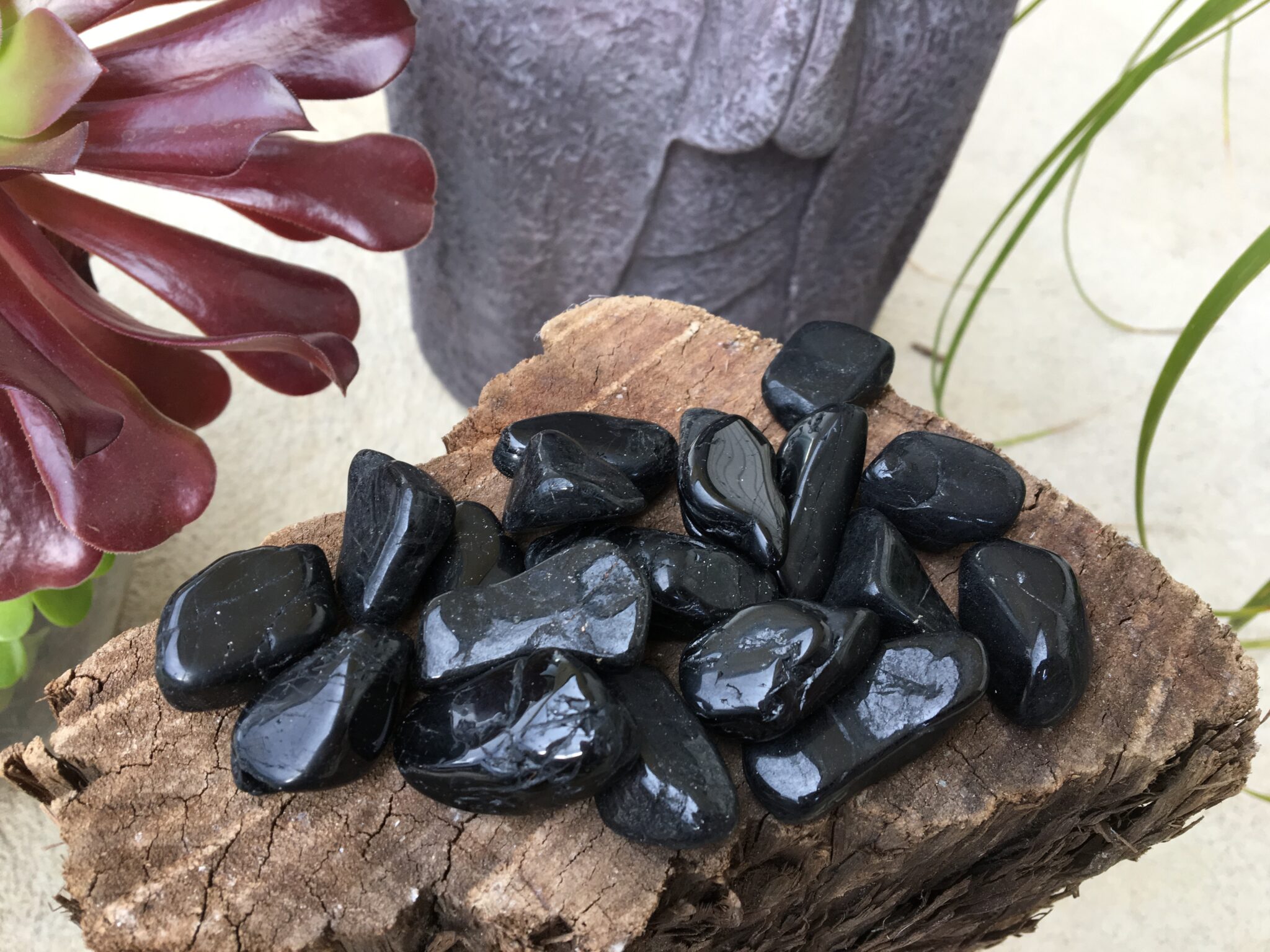 Apache Tears Meanings, Properties and Uses