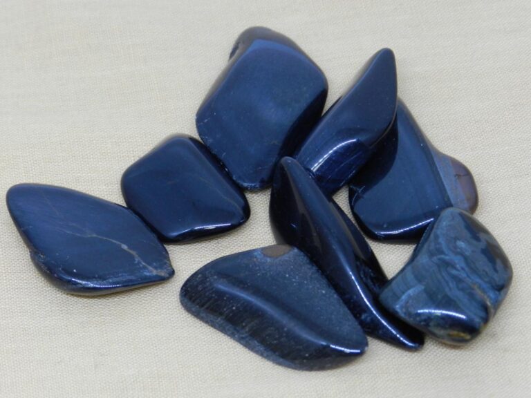 Blue Tigers Eye Meanings, Properties and Uses