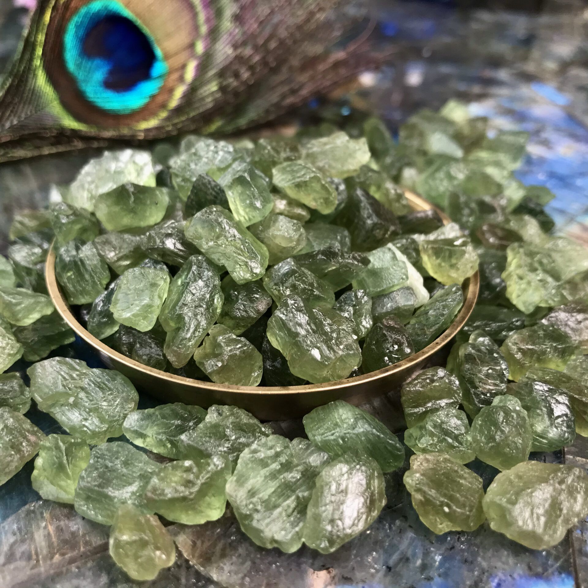 Green Crystal Stones List, Meanings and Uses - CrystalStones