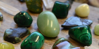 Green Crystal Stones List, Meanings and Uses